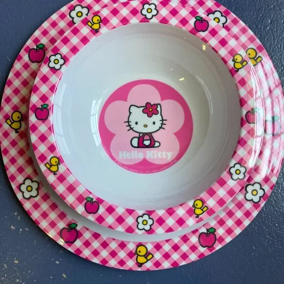 Hello Kitty Melamine Plate & Bowl Set, Vintage 2001 - Picture 2 of 9